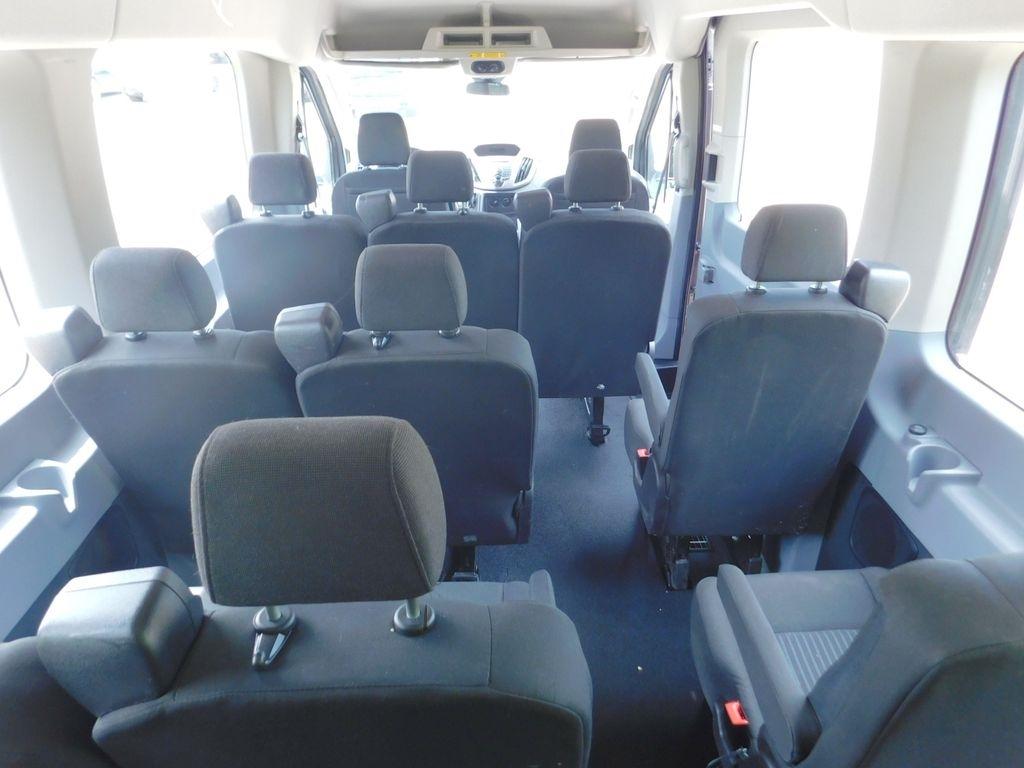 Ford Transit 350 Wagon Med. Roof XLT w/Sliding Pass. 148-in. WB 2017