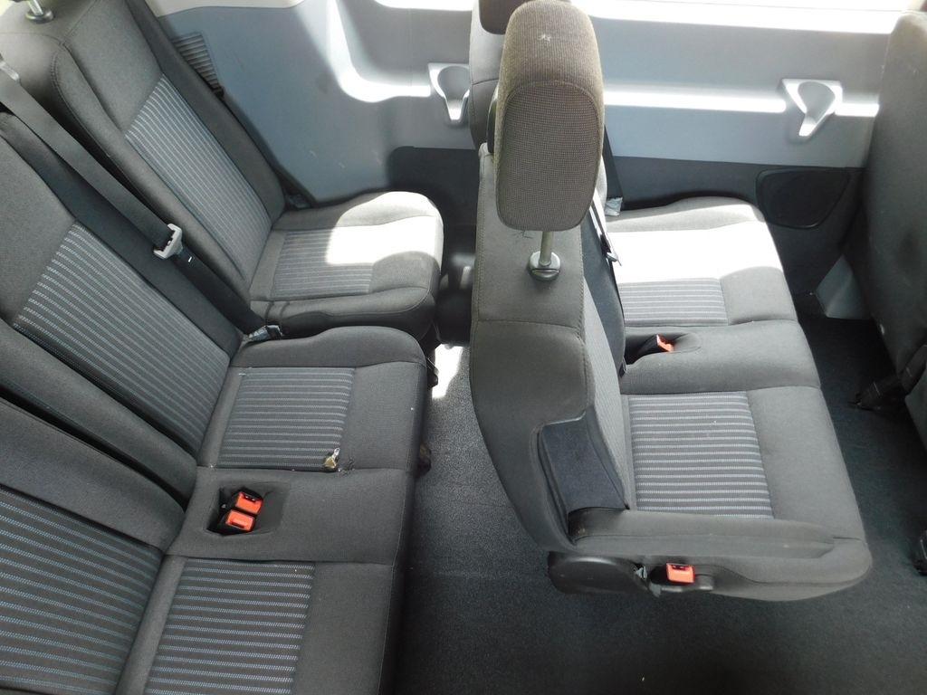 Ford Transit 350 Wagon Med. Roof XLT w/Sliding Pass. 148-in. WB 2017
