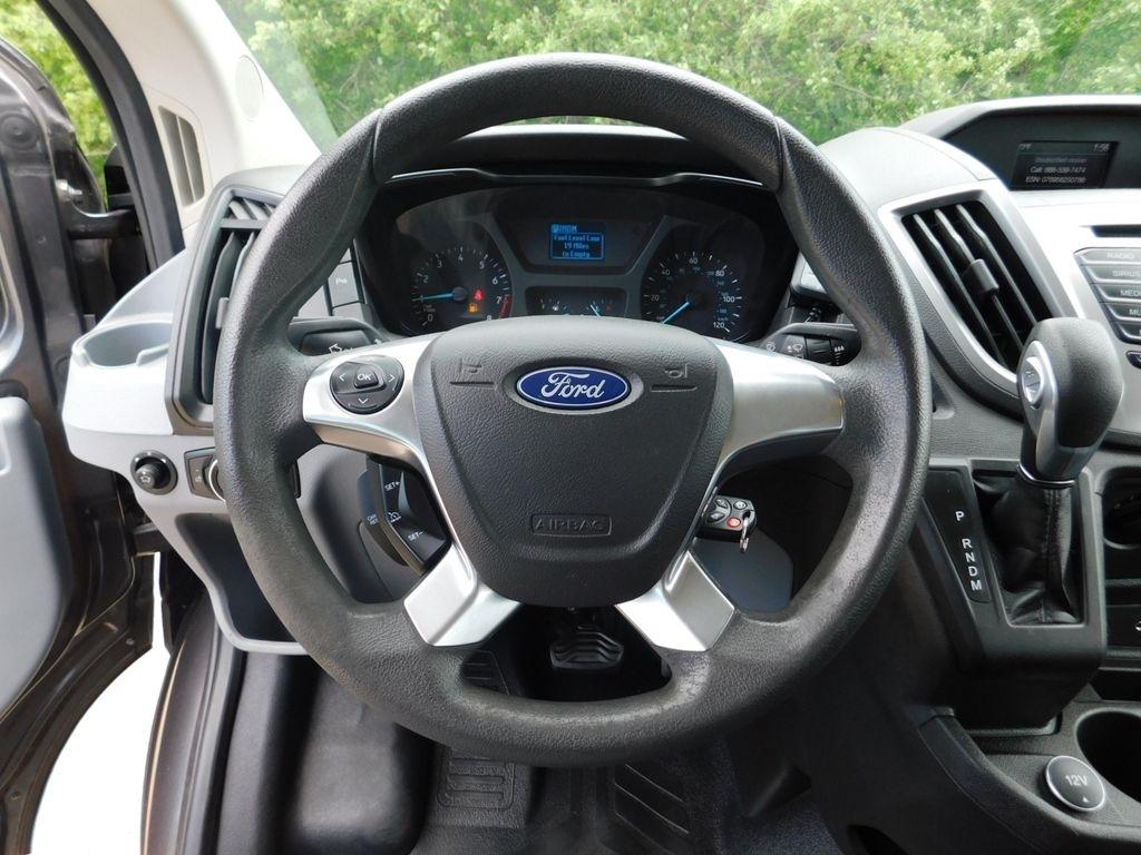 Ford Transit 350 Wagon Med. Roof XLT w/Sliding Pass. 148-in. WB 2017