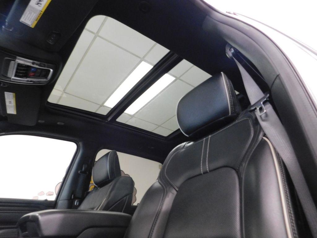 RAM 1500 Limited Crew Cab SWB 4WD 2022