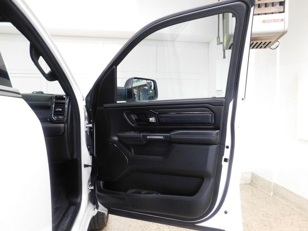 RAM 1500 Limited Crew Cab SWB 4WD 2022