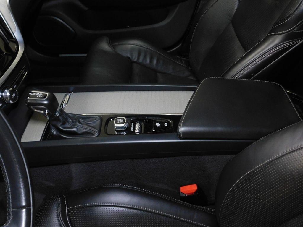2021 Volvo S60 T6 Inscription - Photo 28