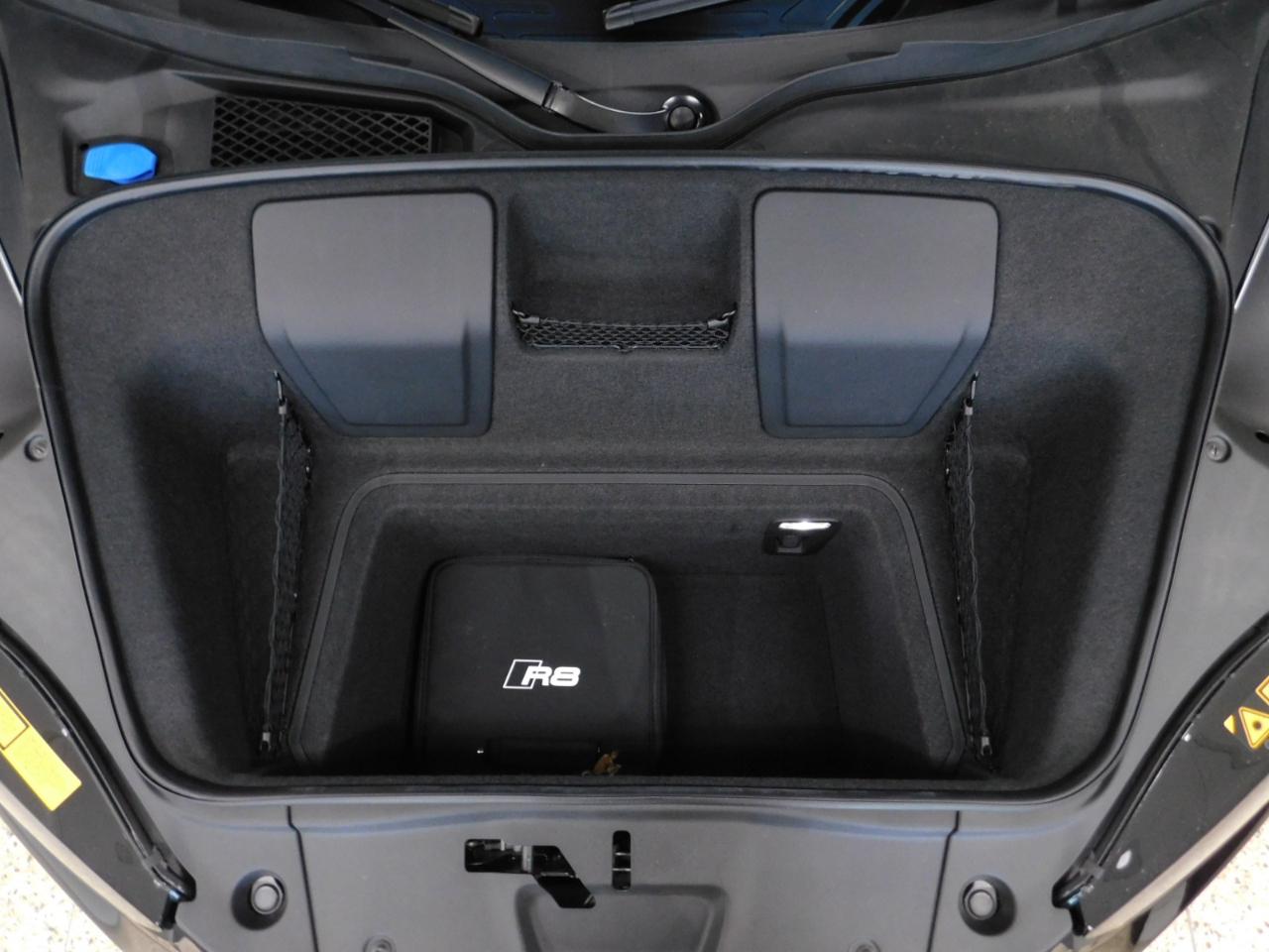 Audi R8 V10 performance quattro Coupe 2023