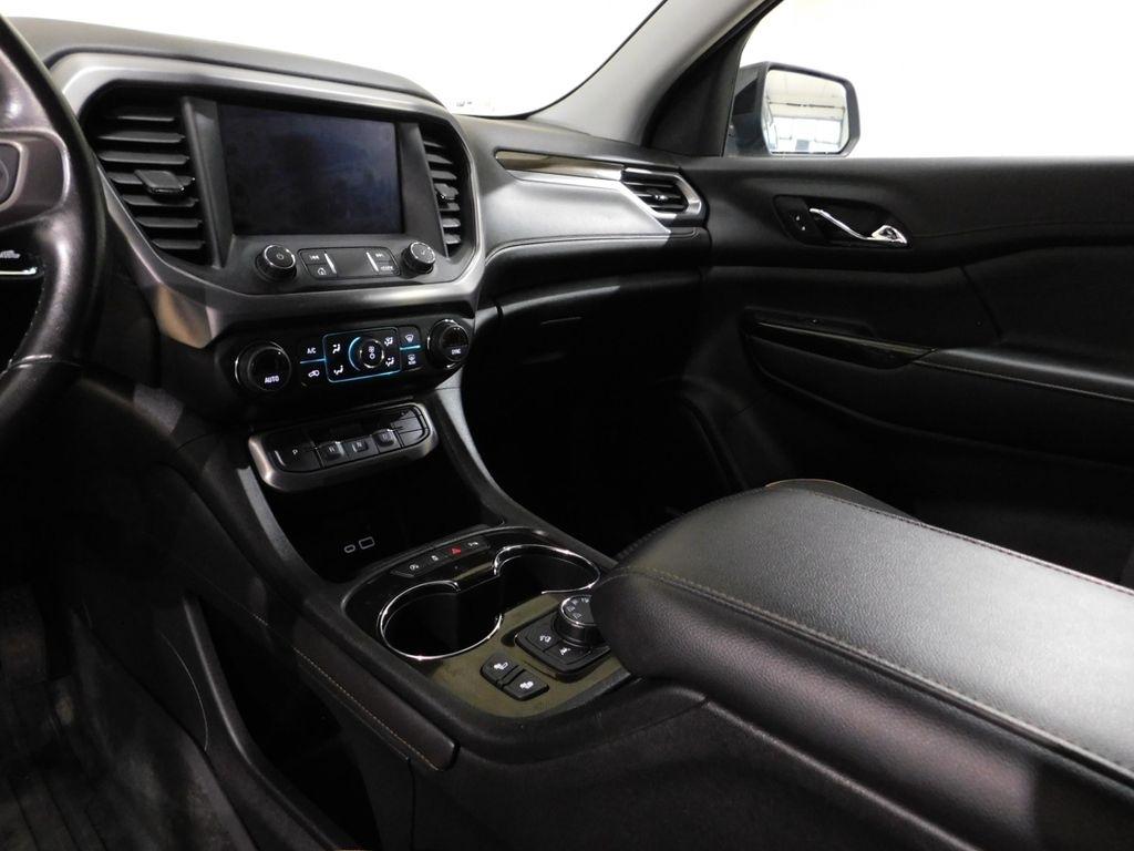 GMC Acadia SLE 2021