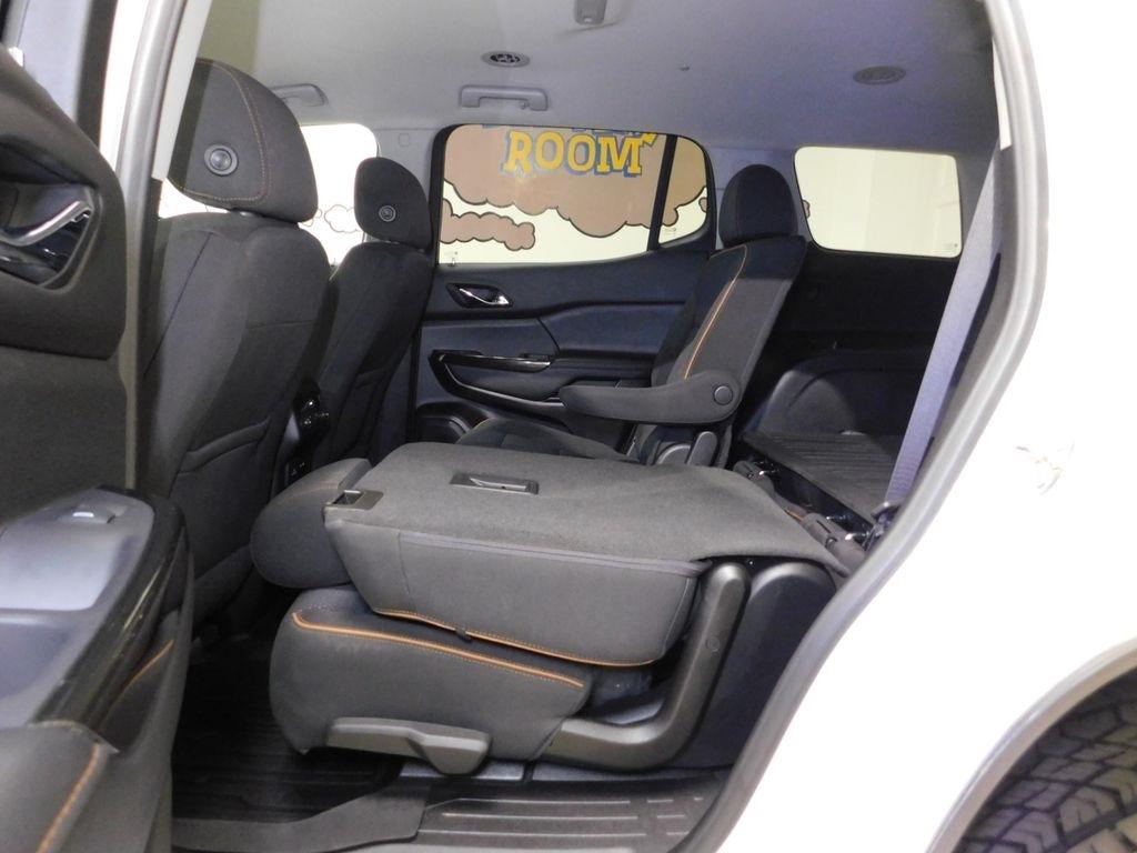 GMC Acadia SLE 2021