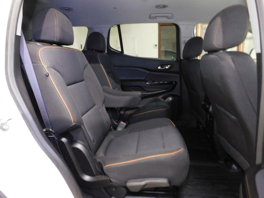 GMC Acadia SLE 2021