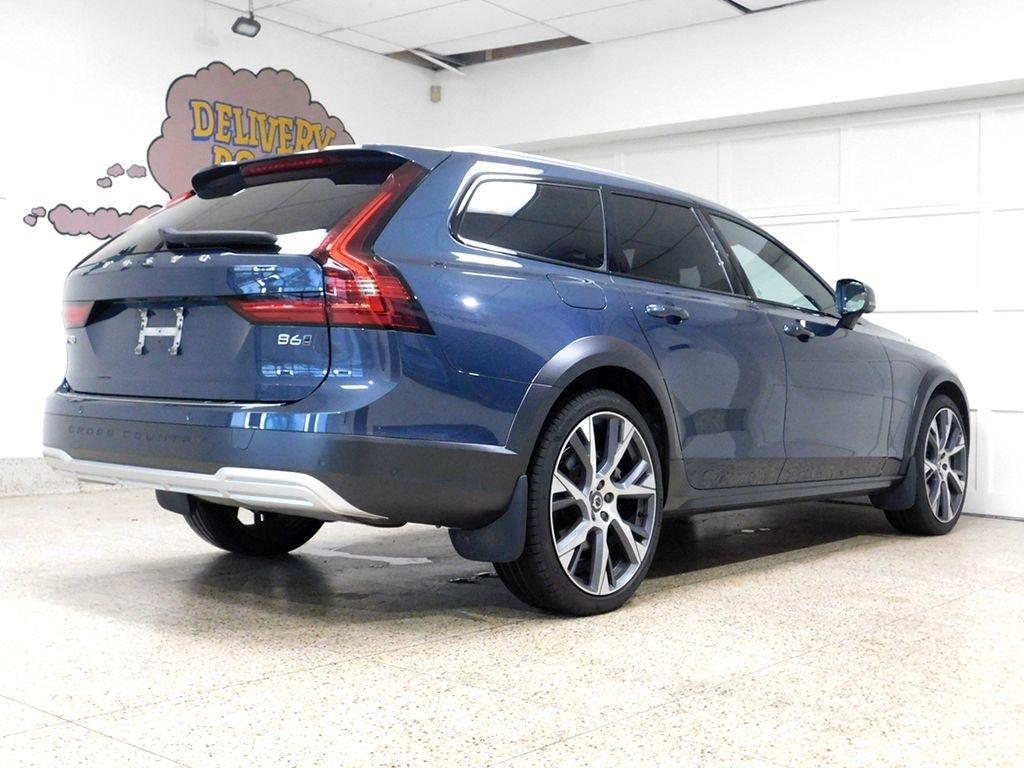 Volvo V90 Cross Country B6 Ultimate 2023