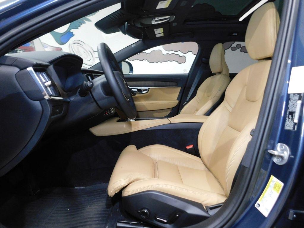 Volvo V90 Cross Country B6 Ultimate 2023