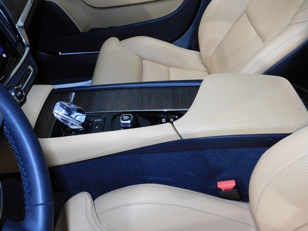 Volvo V90 Cross Country B6 Ultimate 2023