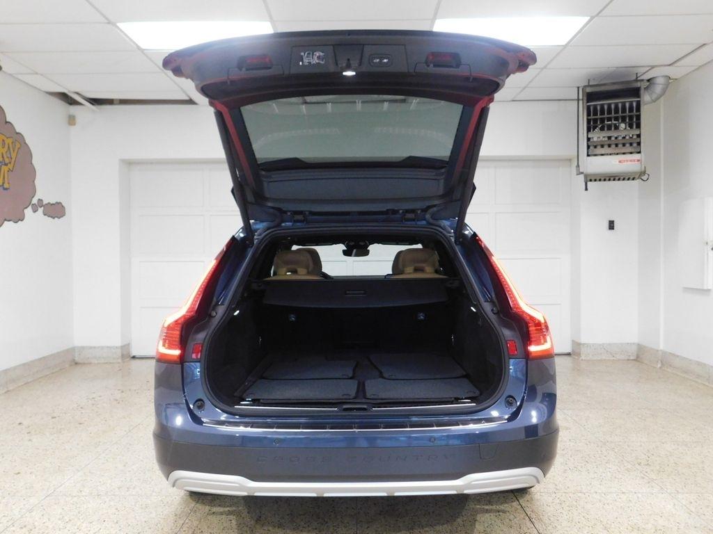 Volvo V90 Cross Country B6 Ultimate 2023