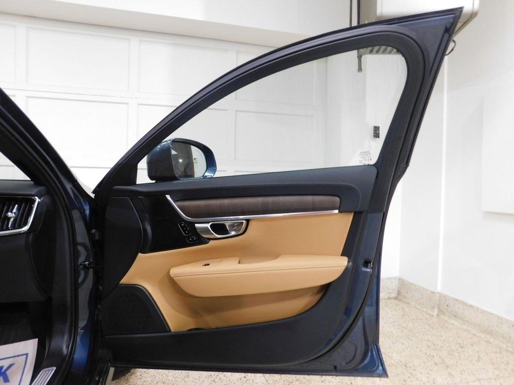 Volvo V90 Cross Country B6 Ultimate 2023