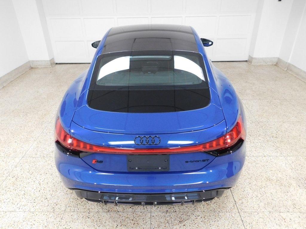 Audi RS e-tron GT quattro 2022