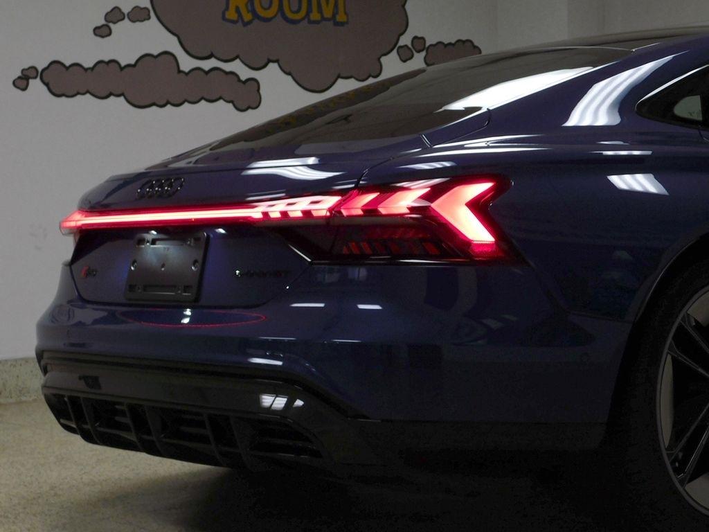 Audi RS e-tron GT quattro 2022