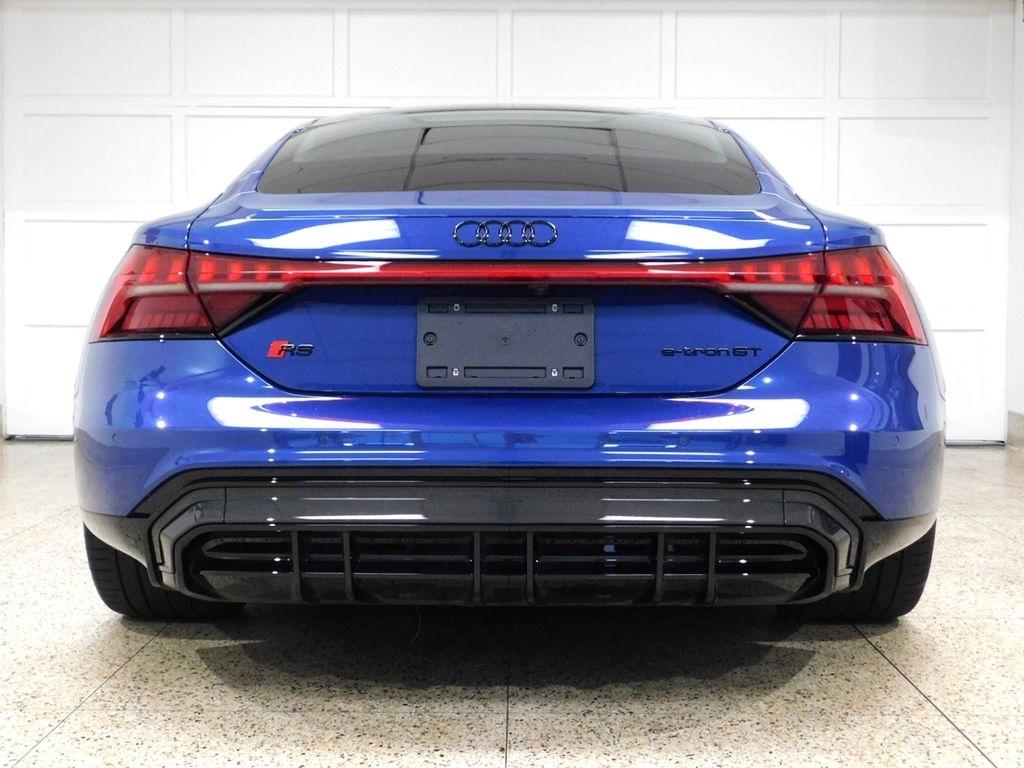 Audi RS e-tron GT quattro 2022