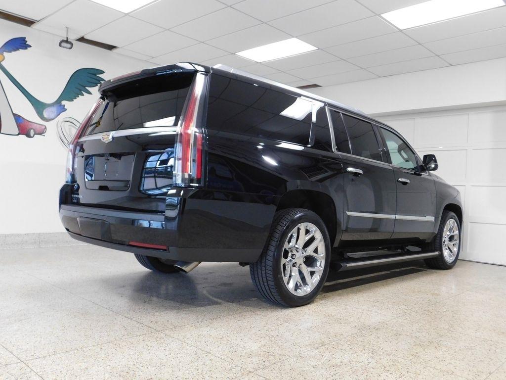 Cadillac Escalade ESV Platinum 4WD 2019