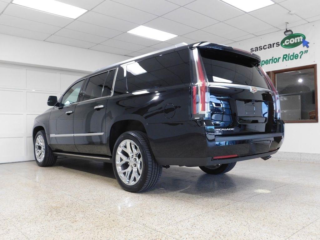 Cadillac Escalade ESV Platinum 4WD 2019