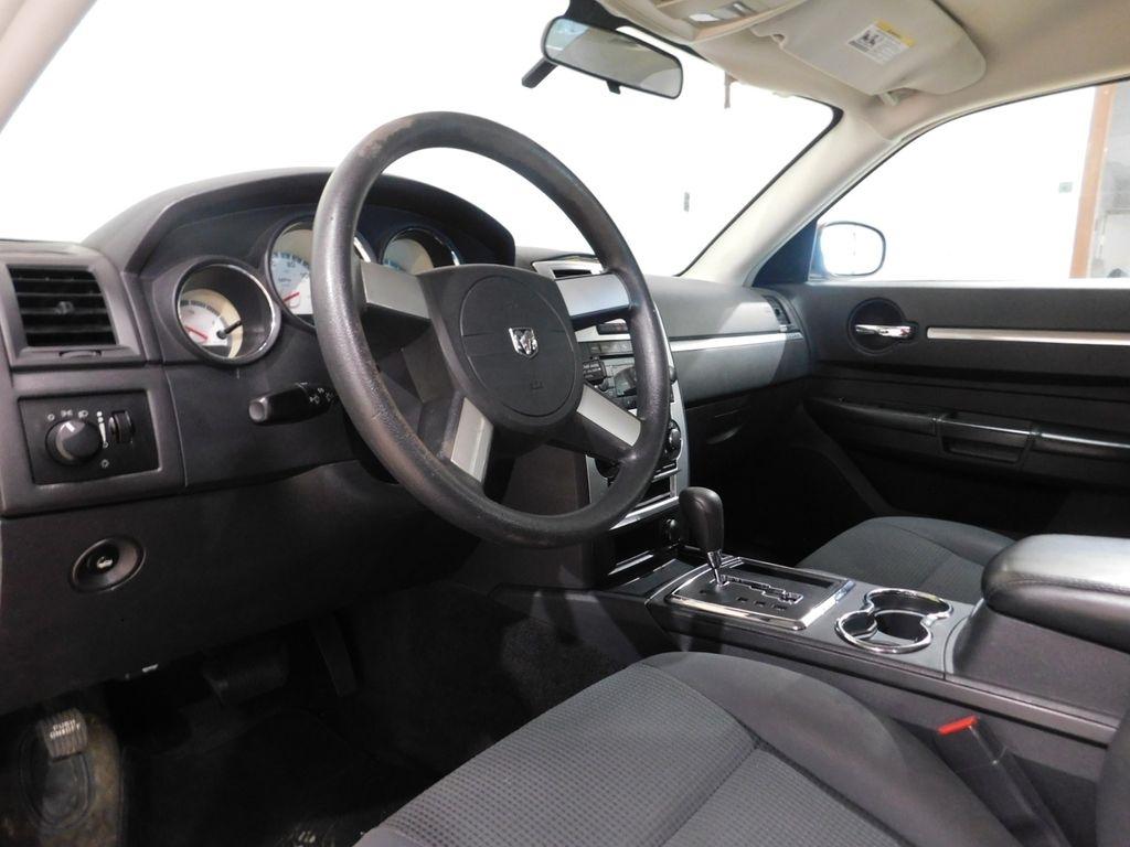 Dodge Charger 3.5L AWD 2010