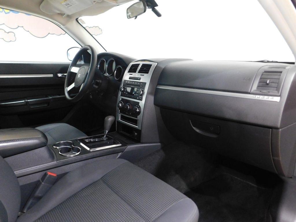 Dodge Charger 3.5L AWD 2010
