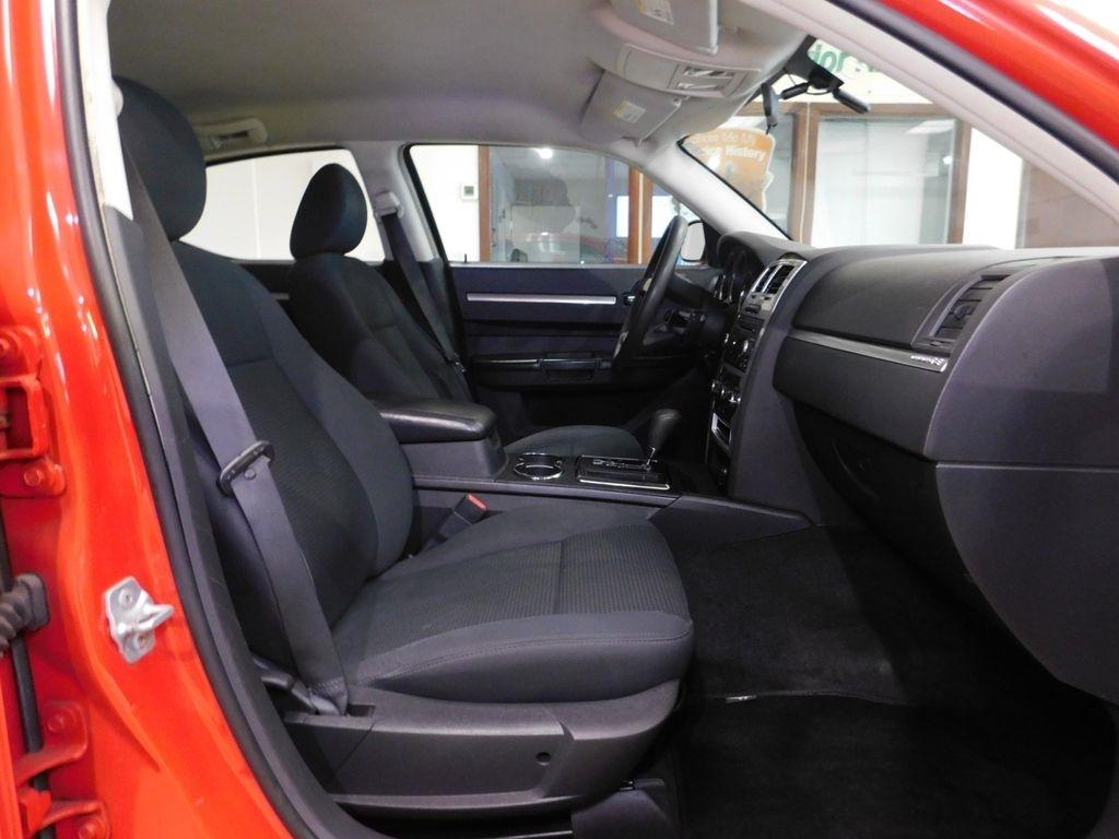 Dodge Charger 3.5L AWD 2010