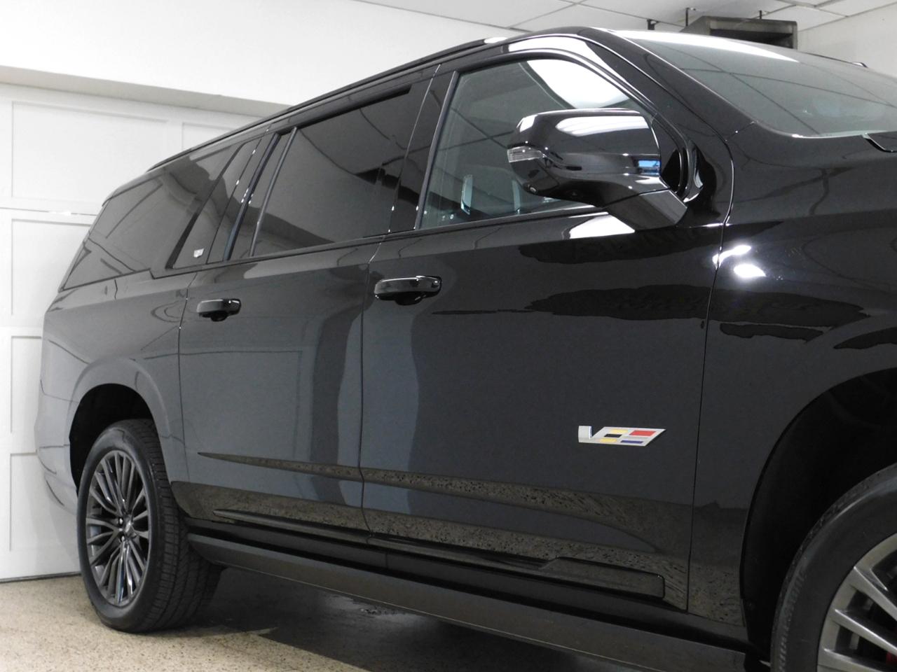 Cadillac Escalade ESV V 4WD 2024