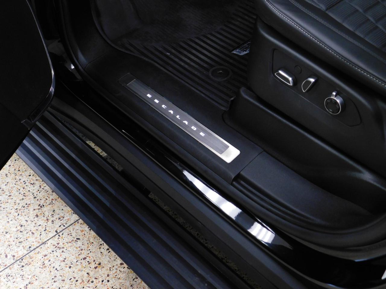 Cadillac Escalade ESV V 4WD 2024