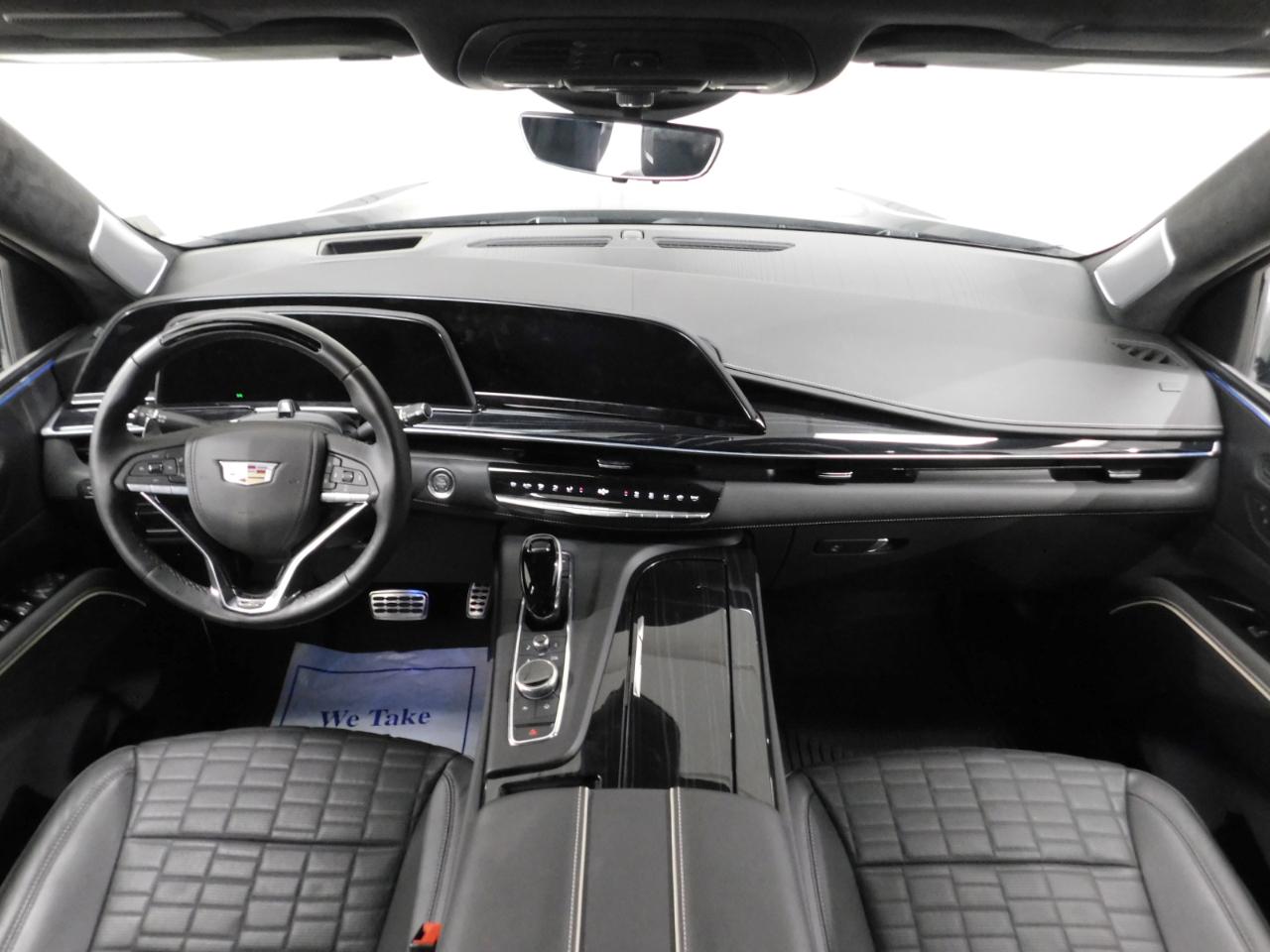 Cadillac Escalade ESV V 4WD 2024
