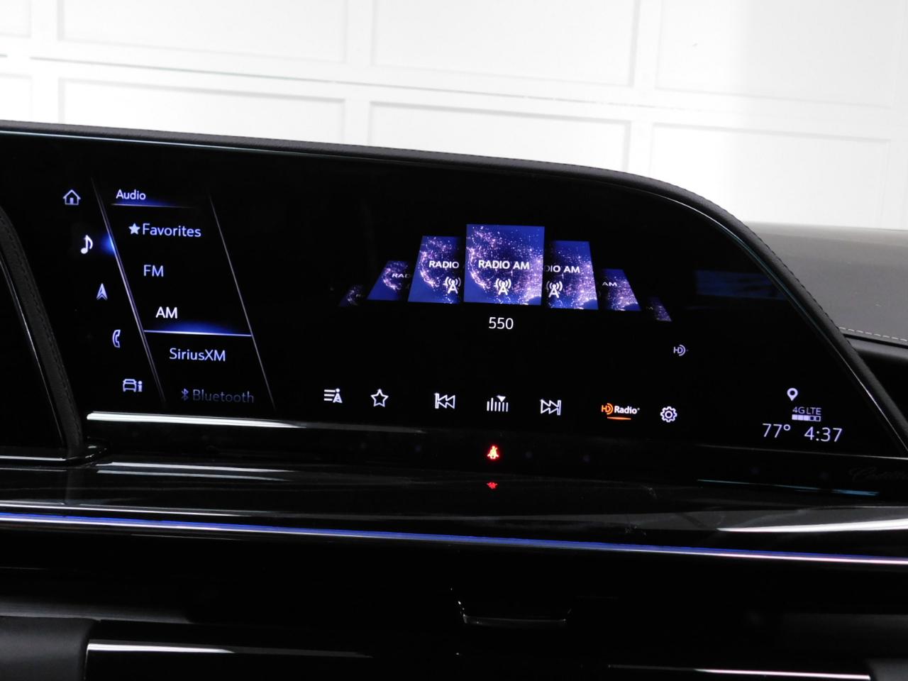 Cadillac Escalade ESV V 4WD 2024