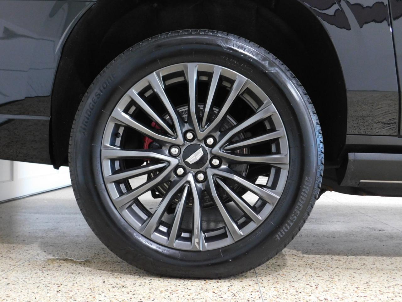 Cadillac Escalade ESV V 4WD 2024