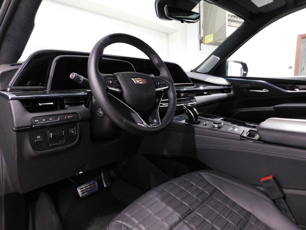 Cadillac Escalade ESV V 4WD 2024