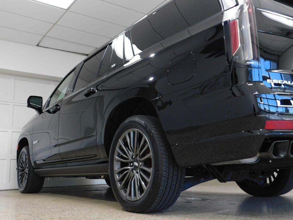 Cadillac Escalade ESV V 4WD 2024