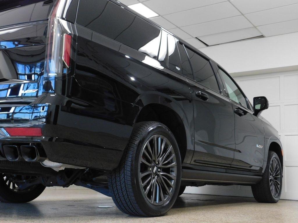 Cadillac Escalade ESV V 4WD 2024