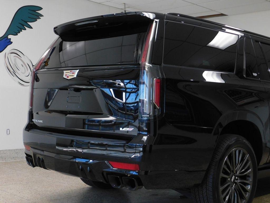 Cadillac Escalade ESV V 4WD 2024
