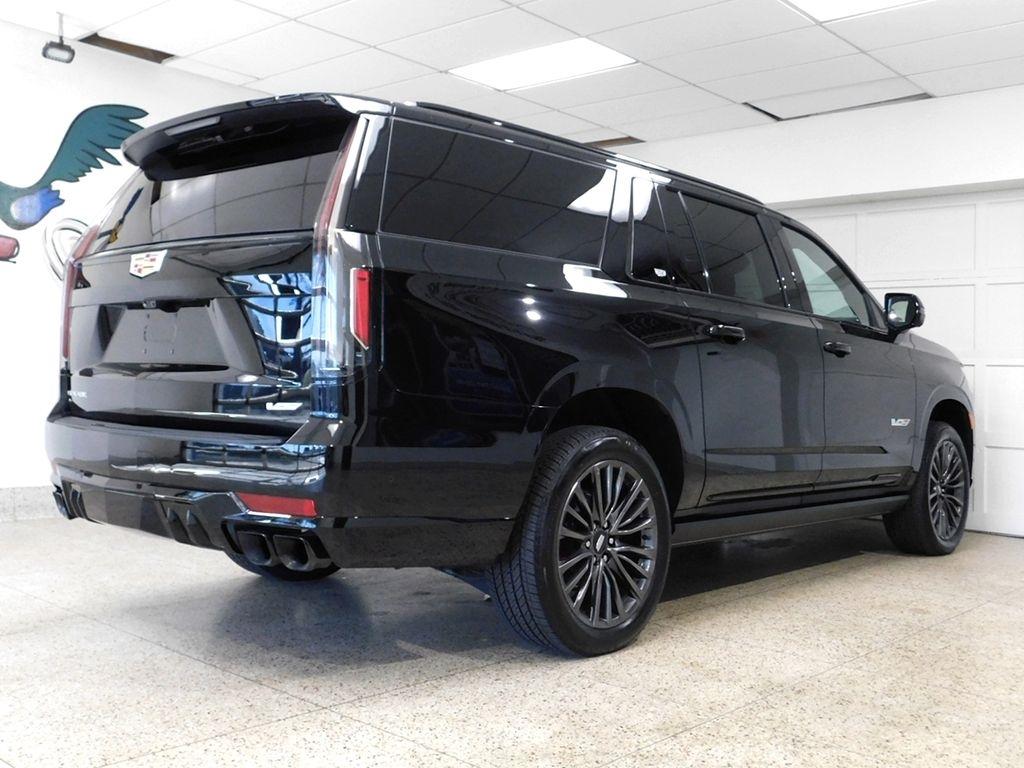 Cadillac Escalade ESV V 4WD 2024