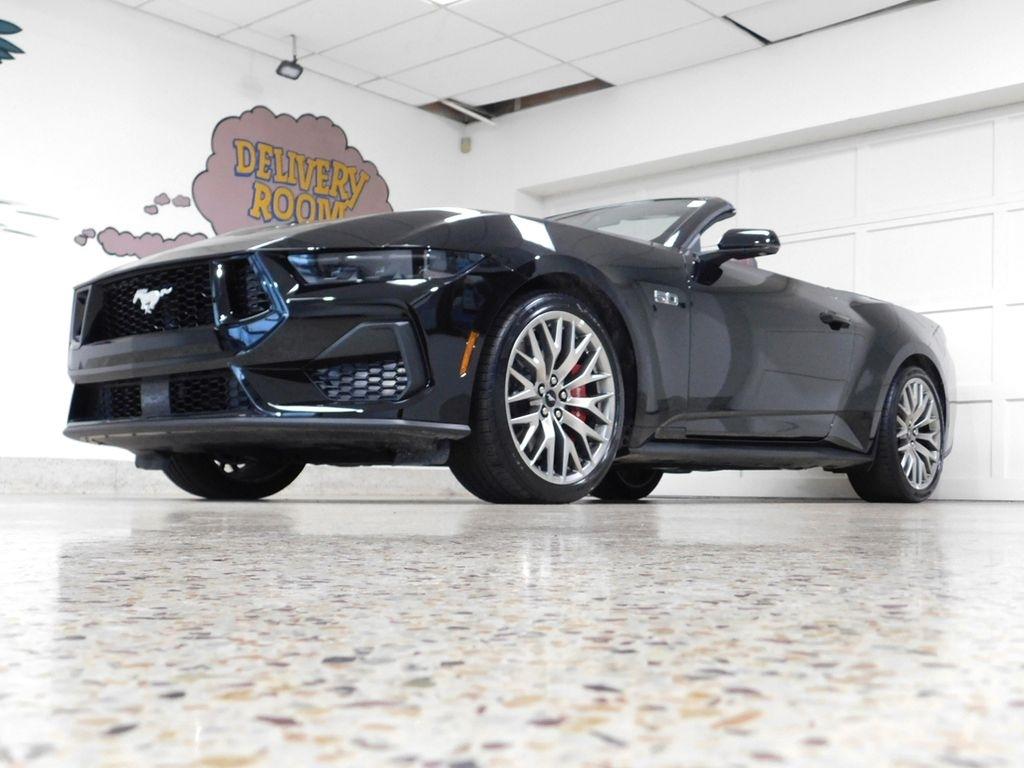 Ford Mustang GT Premium Convertible 2026