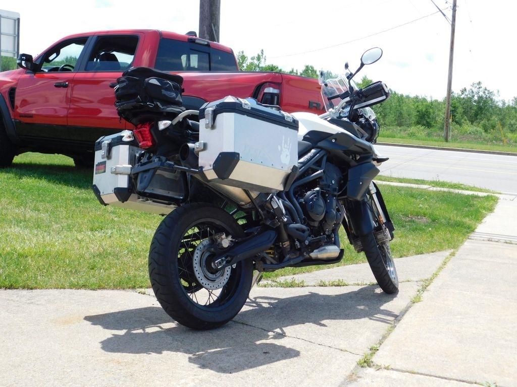 Triumph Tiger 800 XC ABS  2012