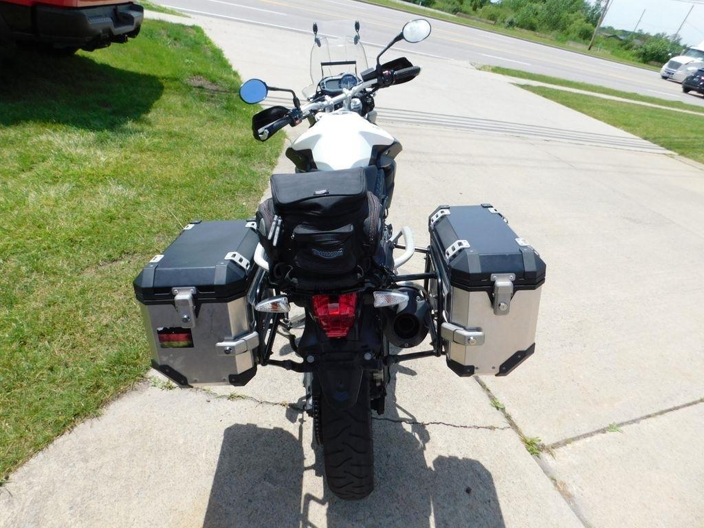 Triumph Tiger 800 XC ABS  2012