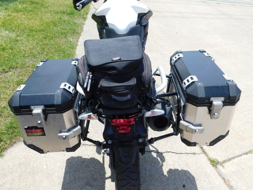 Triumph Tiger 800 XC ABS  2012