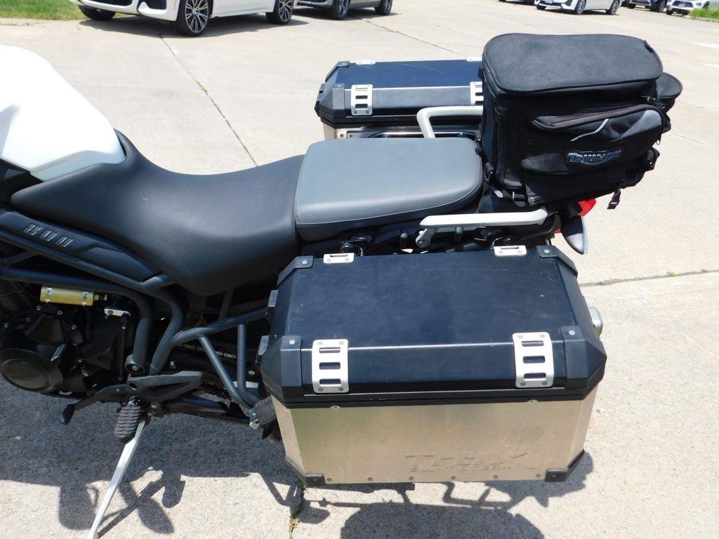Triumph Tiger 800 XC ABS  2012