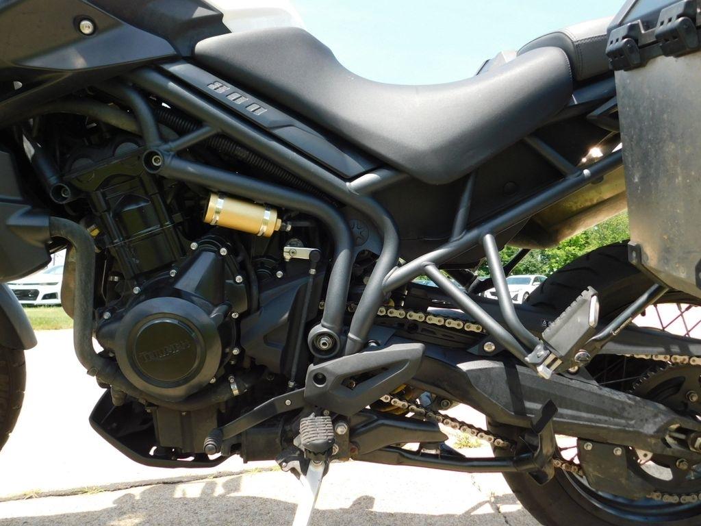 Triumph Tiger 800 XC ABS  2012