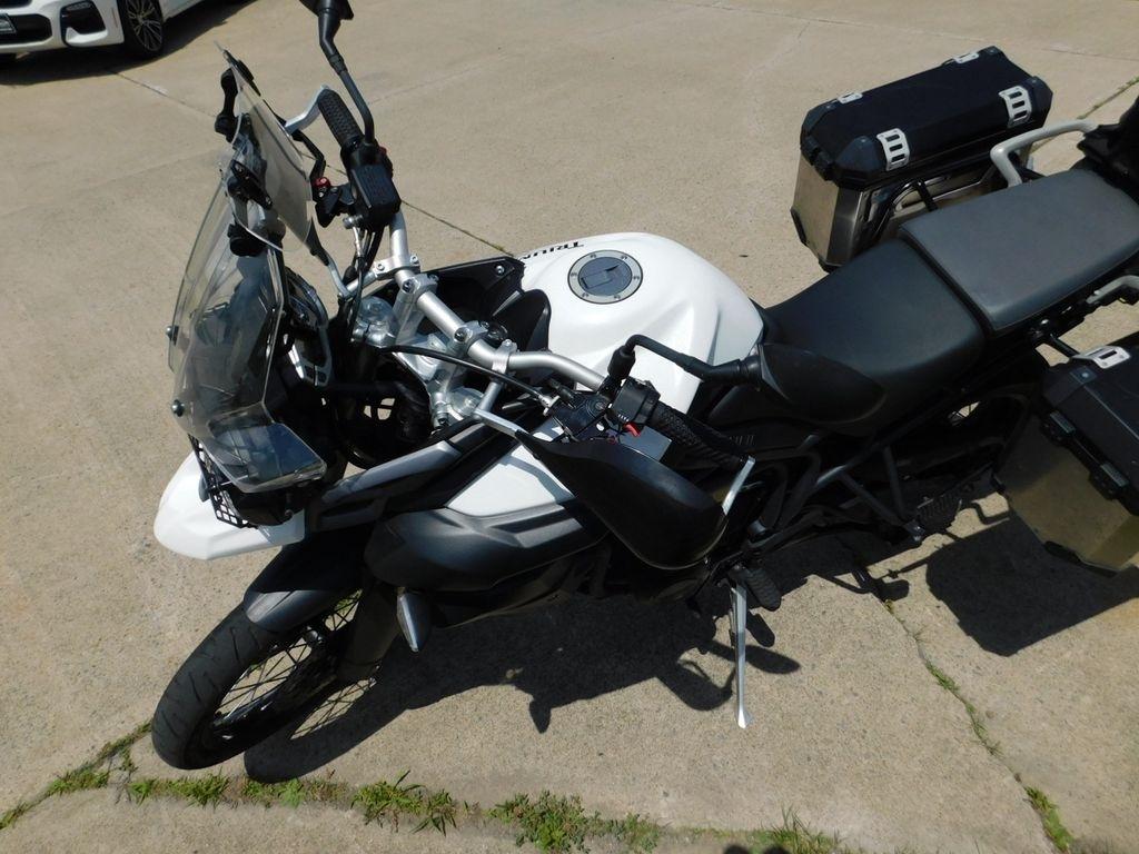Triumph Tiger 800 XC ABS  2012