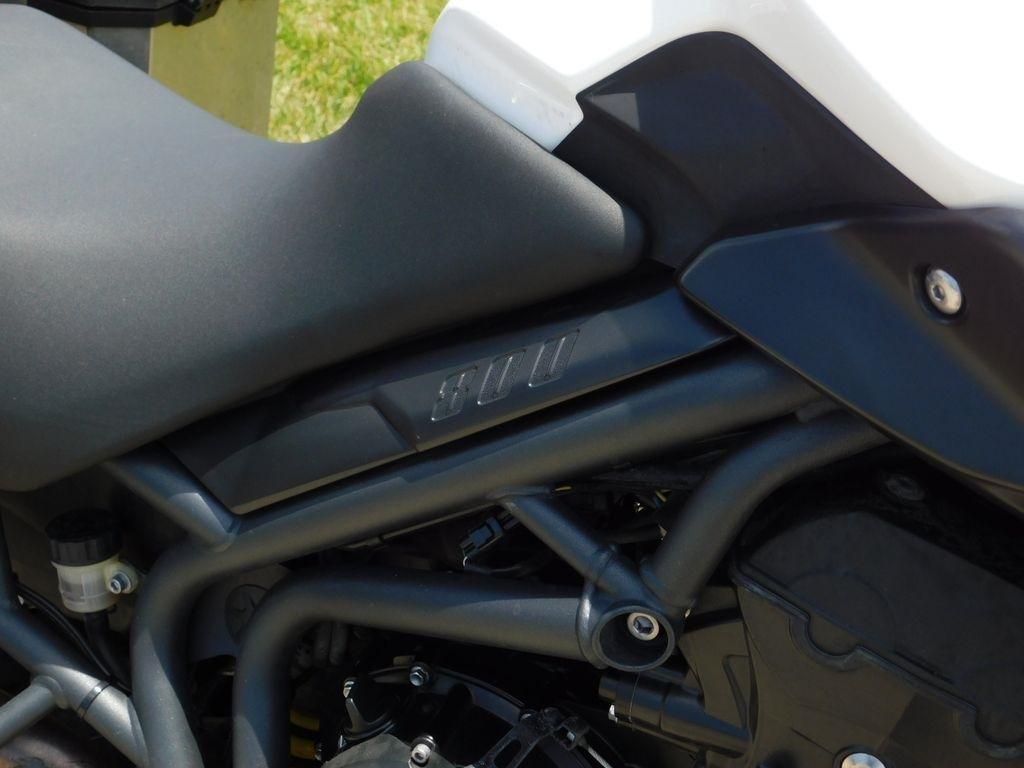 Triumph Tiger 800 XC ABS  2012