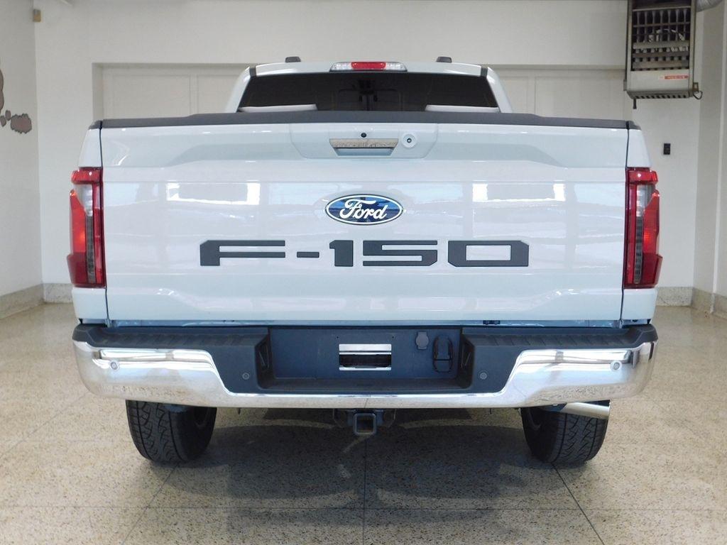 Ford F-150 XLT SuperCrew 4WD 2024