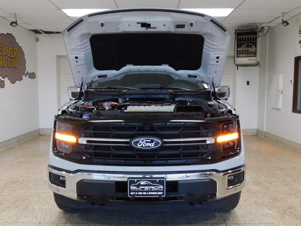 Ford F-150 XLT SuperCrew 4WD 2024