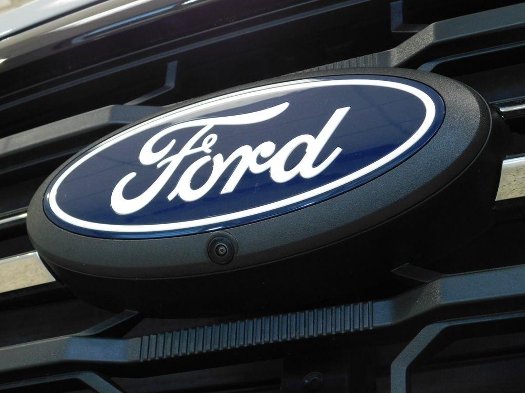 Ford F-150 XLT SuperCrew 4WD 2024