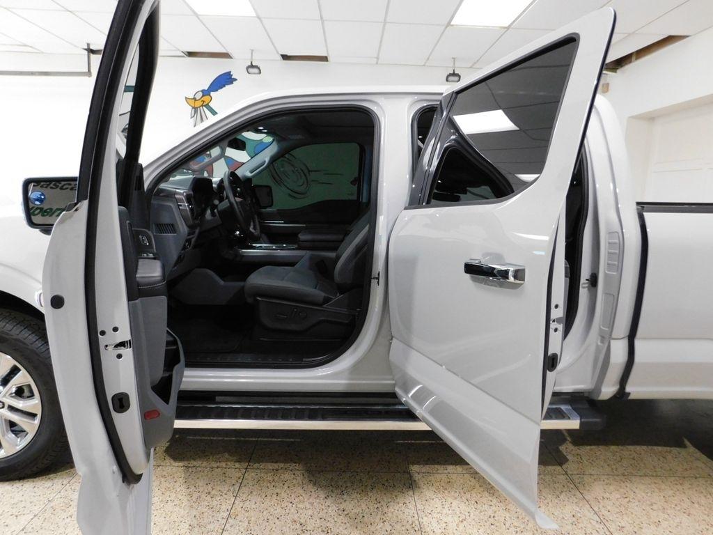 Ford F-150 XLT SuperCrew 4WD 2024