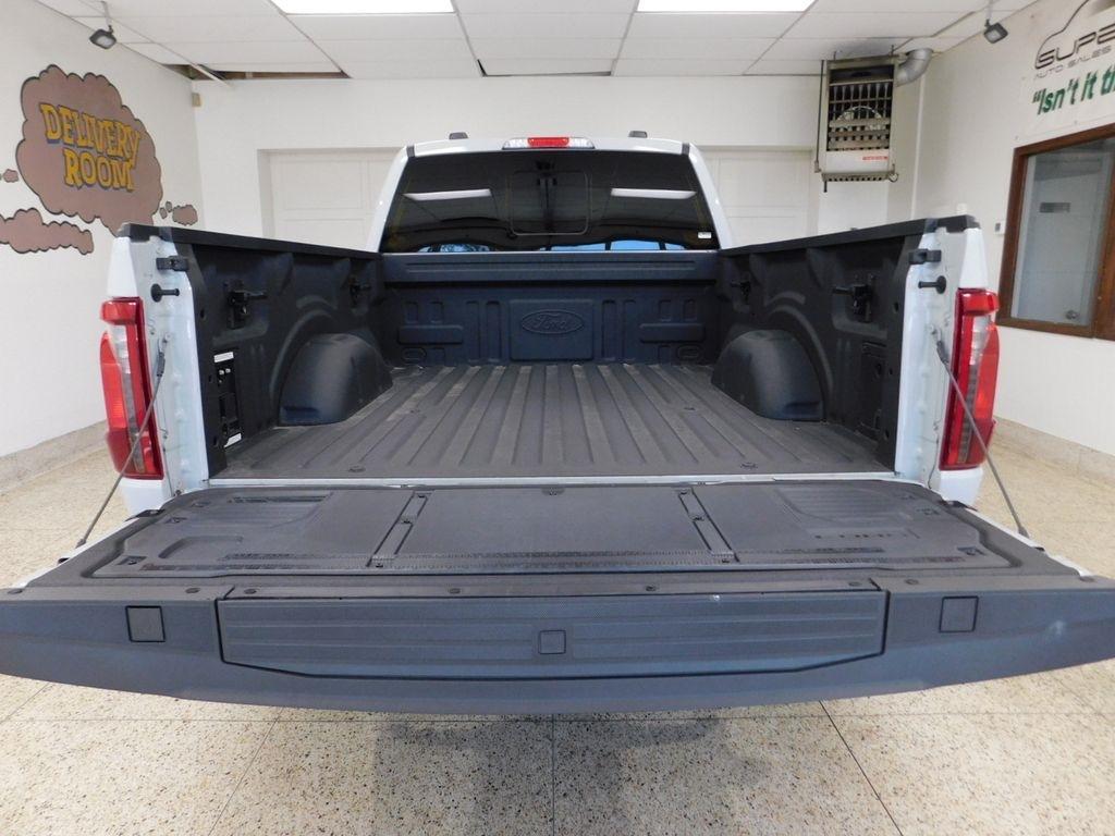 Ford F-150 XLT SuperCrew 4WD 2024