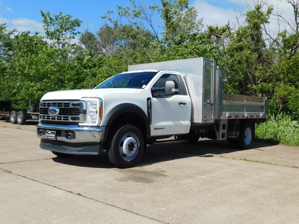 Ford F-550 Regular Cab DRW 4WD 2023