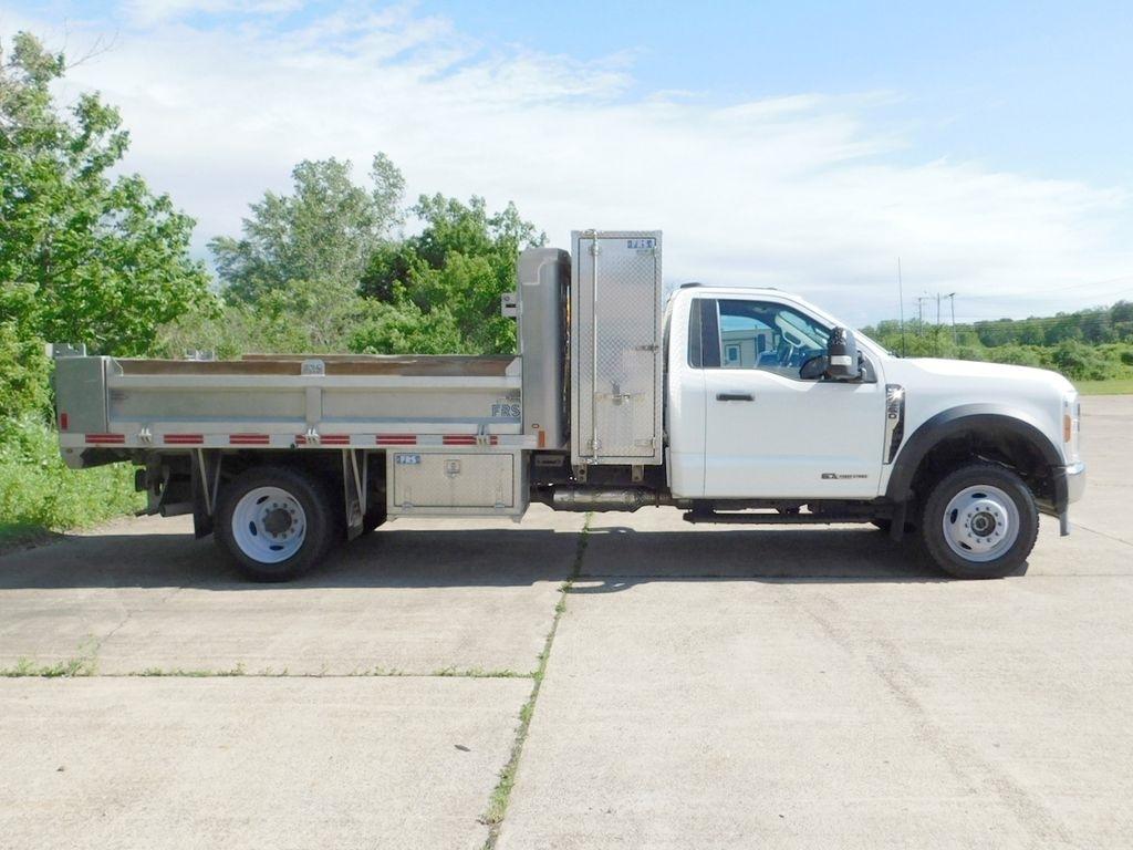 Ford F-550 Regular Cab DRW 4WD 2023