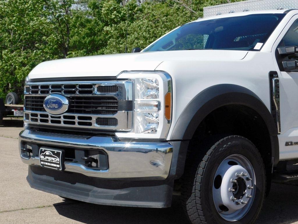 Ford F-550 Regular Cab DRW 4WD 2023
