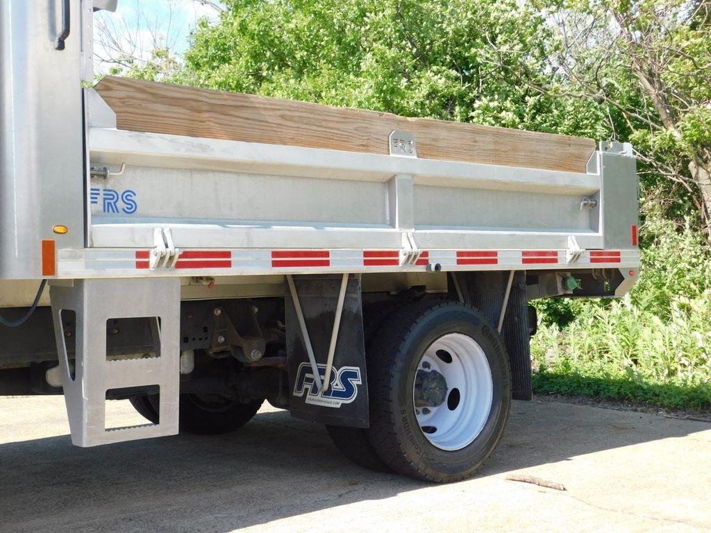 Ford F-550 Regular Cab DRW 4WD 2023